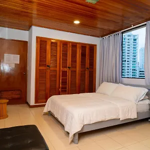 Habitación en casa particular Doble Bano Privado Cerca Al Mar Y Bahia, Cartagena